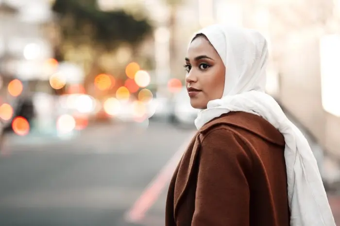 5 Tips Sederhana untuk Menghindari Kulit Wajah Berbelang bagi Pengguna Hijab