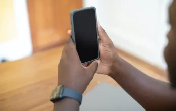 Hindari Kesalahan Penggunaan Smartphone yang Menyebabkan Baterai Cepat Boros