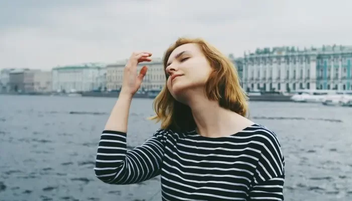 10 Model Rambut Sebahu Kekinian untuk Tampilan Lebih Fresh & Modern