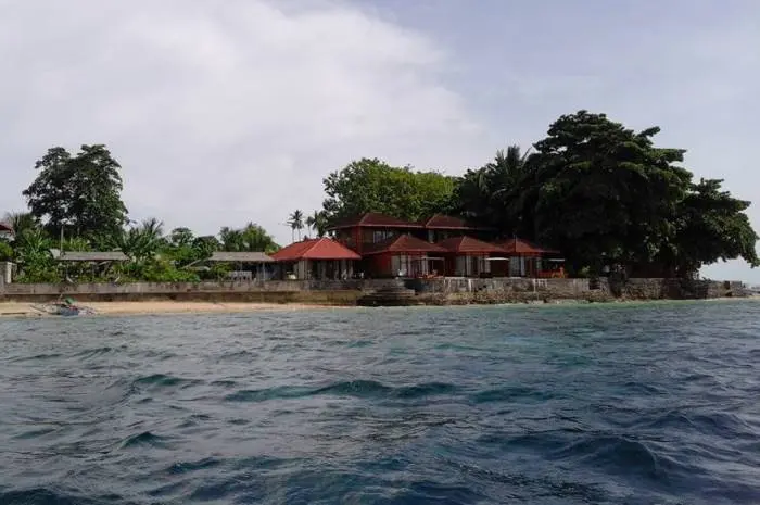 Resort dan Akomodasi di Pulau Siladen