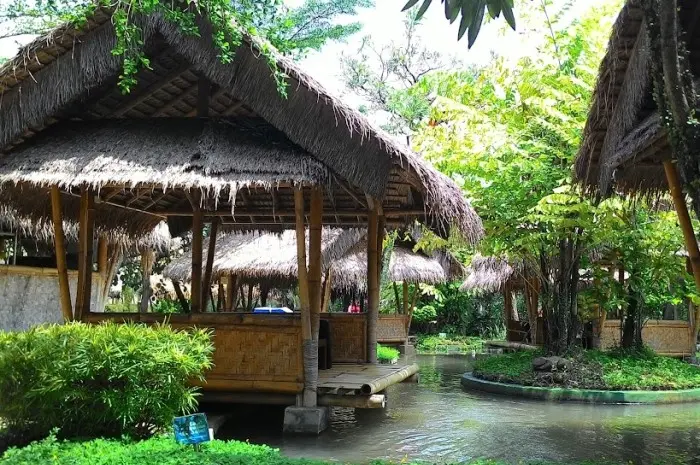 Saung Cabana